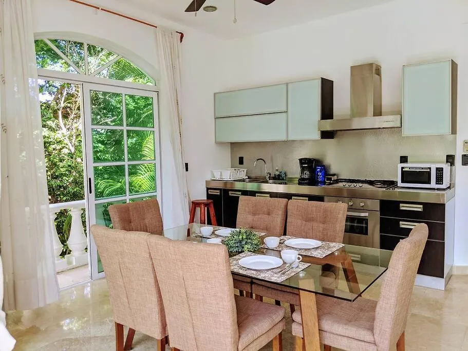 9Br 6Ba Large Groups! Best Location In Town Walk To Beach, 5Th Ave Cozumel Ferry, Shopping, Nightlife! Roof Plunge Pool!! Castillo Playacar Fase 1 25Max プレヤデルカーメン